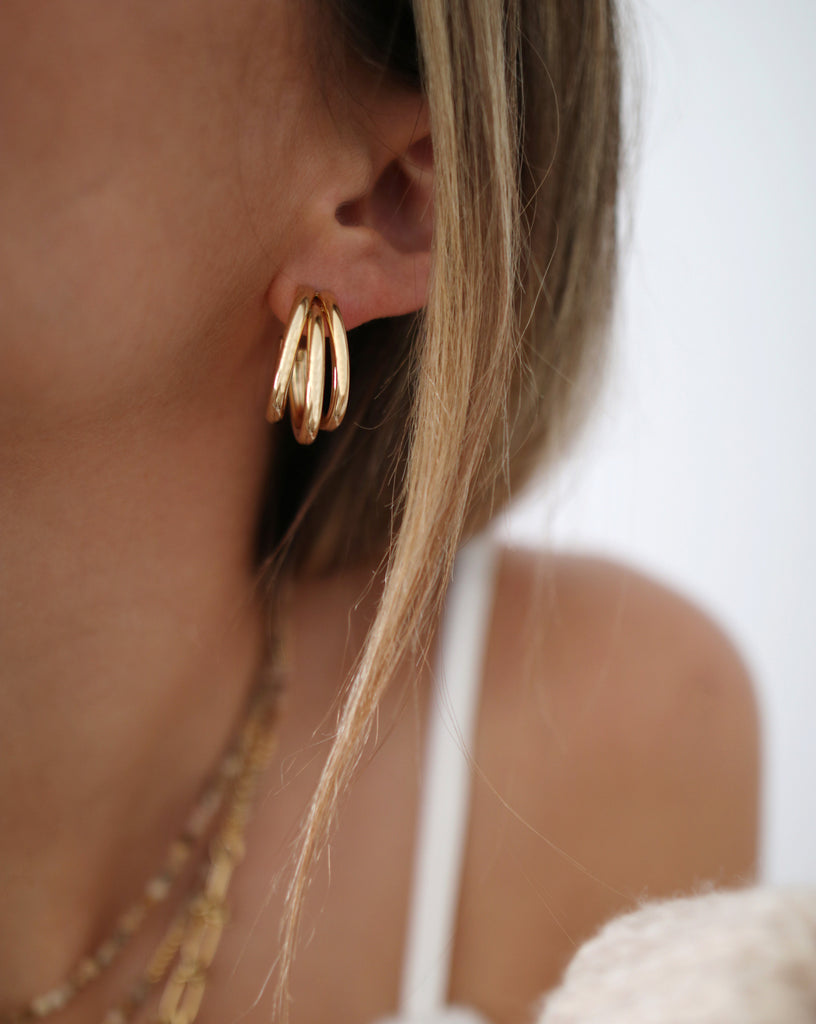ESTHER hoops