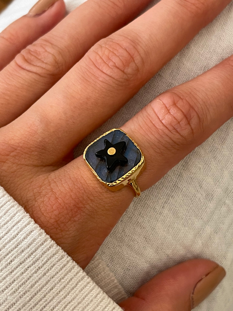 MIRAGE labradorite ring