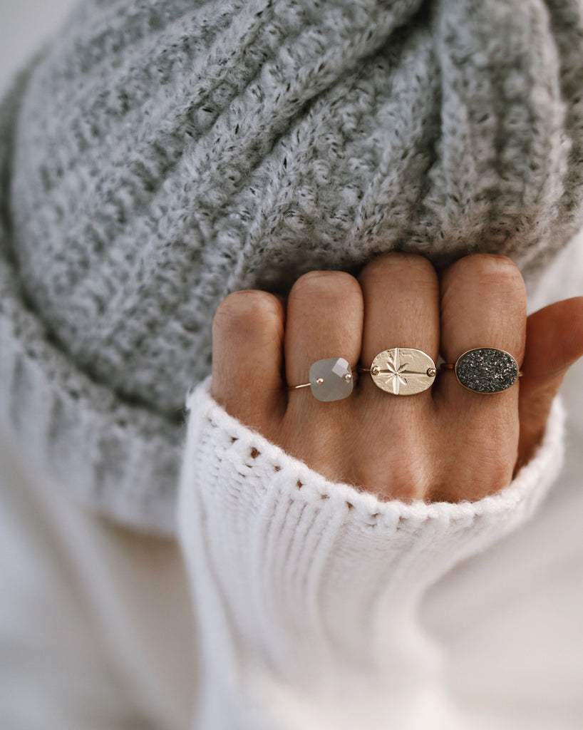 OVAL CARPALONE ring